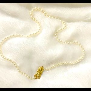 Mikimoto 18” graduated pearl necklace 18k clasp